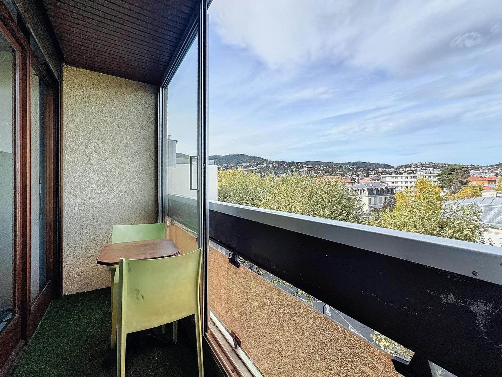 La Lassolas - Charmant T2 Avec Balcon Et Garage Chamalières Esterno foto